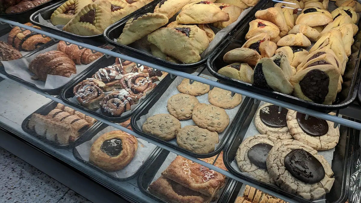 Scandinavian Bakery bakes